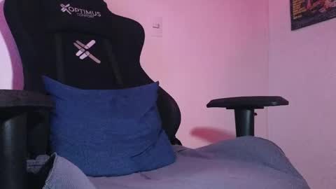   online show from March 26, 5:06 pm