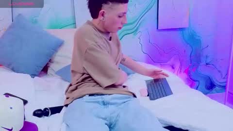 Luca  online show from March 13, 8:26 pm