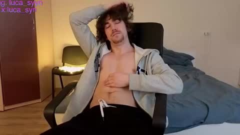 Luca S online show from February 8, 3:16 pm