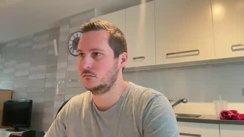 Lucas online show from December 31, 10:58 am