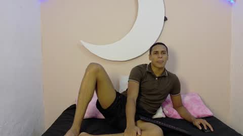 lucas837481 online show from July 18, 11:26 am