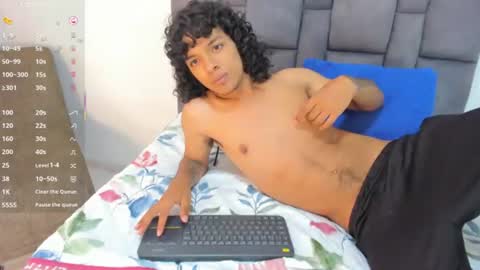 lucas_cruz1 online show from July 10, 7:56 am