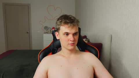 Lucas Gill online show from September 30, 4:29 am