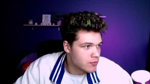 lucas_long_ online show from November 14, 8:32 pm