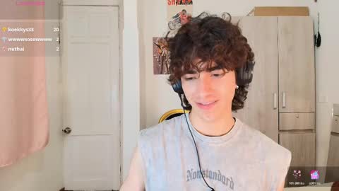 lucas_xo online show from November 21, 6:01 am