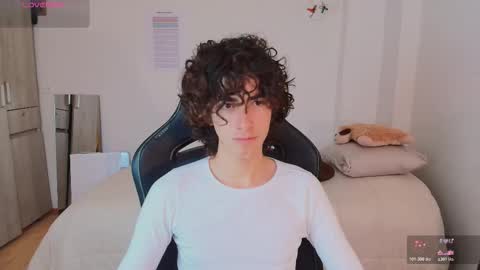 lucas_xo online show from February 13, 7:19 pm