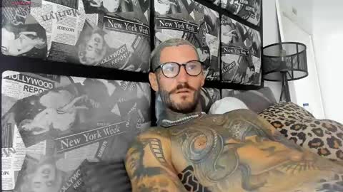 lucasexclusive online show from January 29, 5:51 am