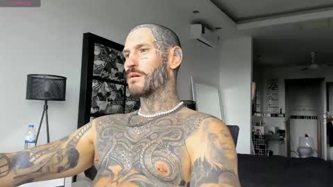 lucasexclusive online show from December 31, 4:27 am