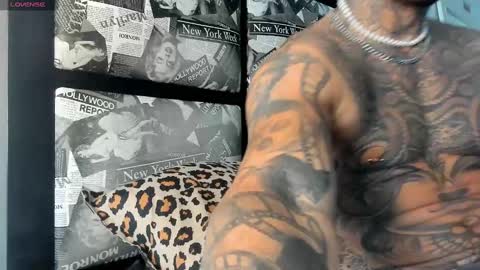 lucasexclusive online show from January 30, 10:50 am