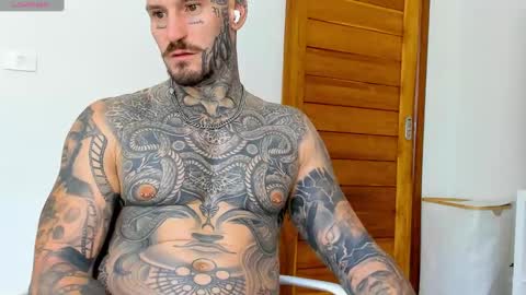 lucasexclusive online show from October 4, 7:13 am