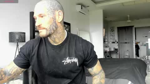 lucasexclusive online show from December 22, 5:12 am