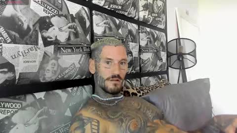 lucasexclusive online show from February 5, 7:39 am