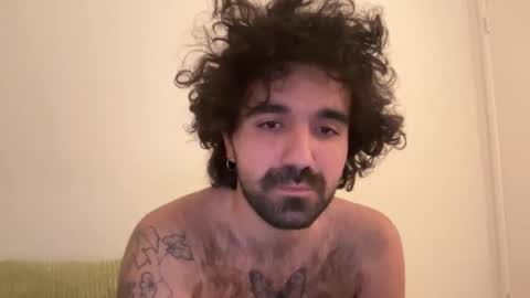 Snapshot of lucaxjay chatting on October 21, 10:18 am Luca x Jay online show from October 21, 10:18 am