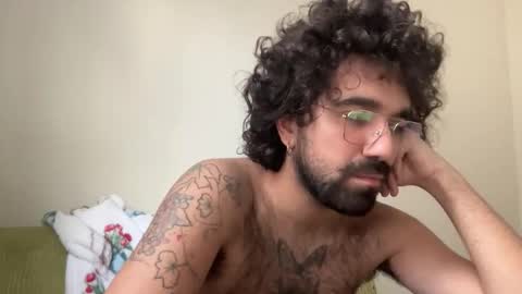 Snapshot of lucaxjay chatting on October 14, 11:45 pm Luca x Jay online show from October 14, 11:45 pm