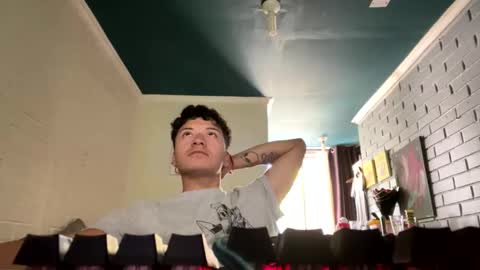 Felipe online show from March 5, 2:12 pm