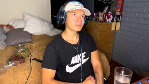 Felipe online show from December 22, 1:23 am