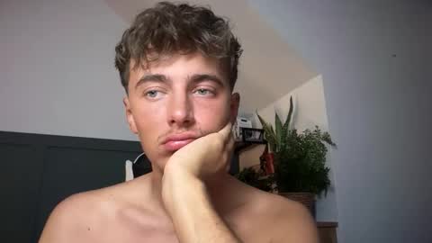 Lucian online show from September 16, 11:27 pm