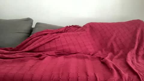 Snapshot of lucianena chatting on February 17, 12:59 pm andreanen online show from February 17, 12:59 pm