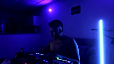 Luciano Vibes online show from June 14, 5:31 am
