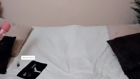 Snapshot of lucke_noor chatting on March 7, 6:33 pm Noor online show from March 7, 6:33 pm