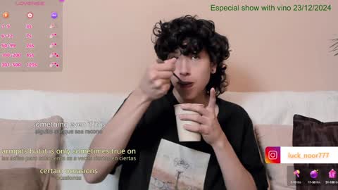 Snapshot of lucke_noor chatting on December 10, 5:11 pm Noor online show from December 10, 5:11 pm