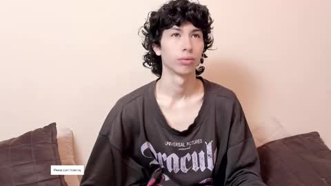 Snapshot of lucke_noor chatting on February 19, 5:27 pm Noor online show from February 19, 5:27 pm