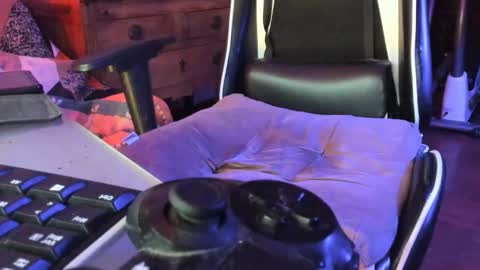 Lucky online show from November 20, 9:24 pm