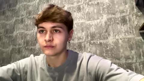 Snapshot of luckymenchik chatting on October 25, 4:31 pm Ricky online show from October 25, 4:31 pm