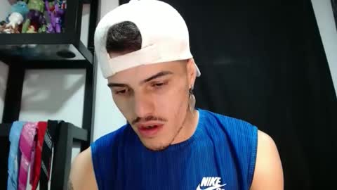 Luis AS online show from November 11, 1:21 am