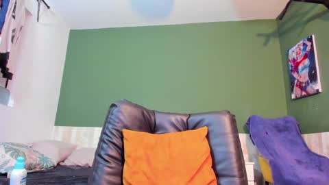 Luis AS online show from February 7, 2:58 pm