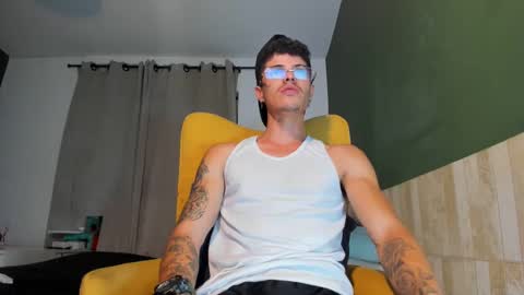 Luis AS online show from February 26, 9:14 pm