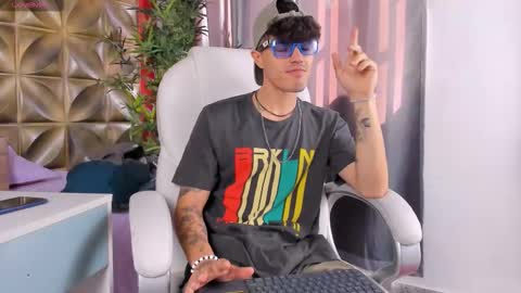 Luis AS online show from October 21, 1:25 pm