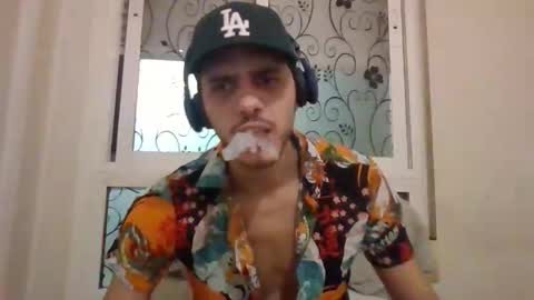 Luisito Descomunica online show from January 8, 11:21 pm