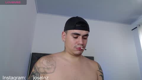 Snapshot of luka_castlehot chatting on October 24, 6:53 pm Luka Castle online show from October 24, 6:53 pm