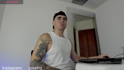 Snapshot of luka_castlehot chatting on December 18, 1:48 am Luka Castle online show from December 18, 1:48 am