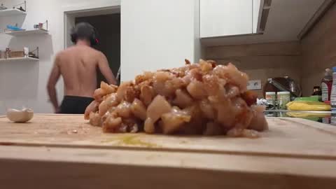 lukasschoetz online show from September 22, 5:56 pm