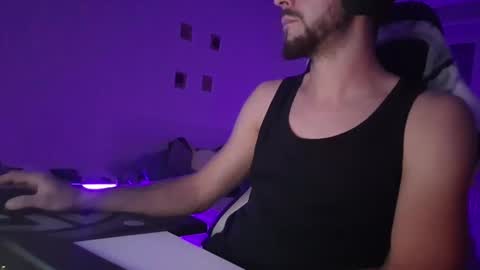 lukasschoetz online show from September 23, 5:56 pm