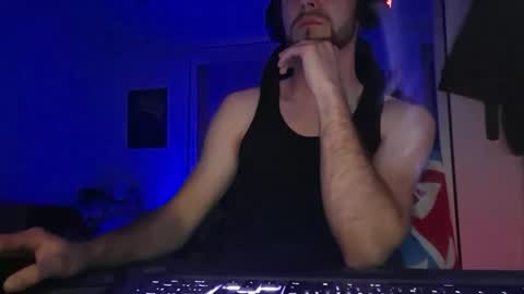 lukasschoetz online show from May 4, 7:15 pm