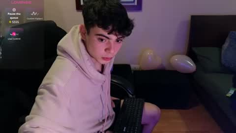 lukeboyce online show from February 5, 12:50 am