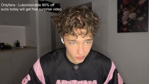 lukedesirable online show from February 19, 8:27 pm