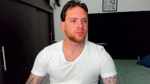 Snapshot of lukeglanton17 chatting on February 19, 11:17 am Luke online show from February 19, 11:17 am