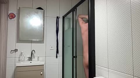 LunaPica online show from January 1, 4:07 pm