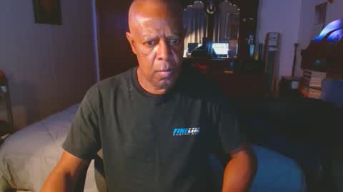 luv2edge55 online show from December 1, 9:34 am