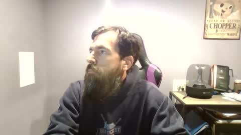 Luv2likslit online show from October 19, 8:50 am