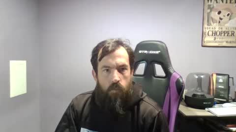 Luv2likslit online show from November 8, 9:34 am