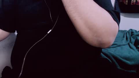 Snapshot of lvcifer_ chatting on January 26, 6:06 pm ayoo online show from January 26, 6:06 pm