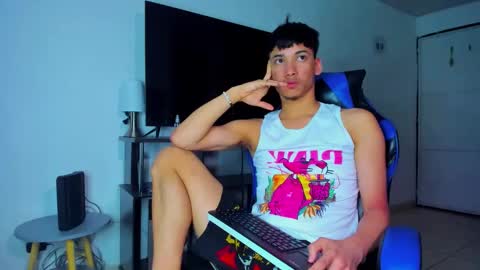 Lyam online show from April 3, 5:15 am