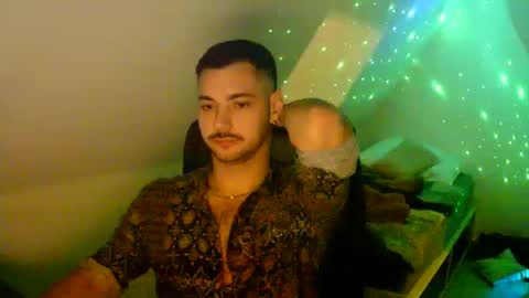 m1recevierrr online show from December 28, 3:58 am