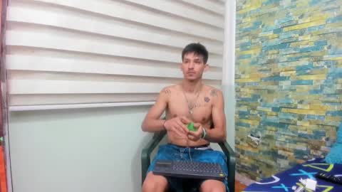 itgram pezlo josue online show from February 12, 12:33 pm