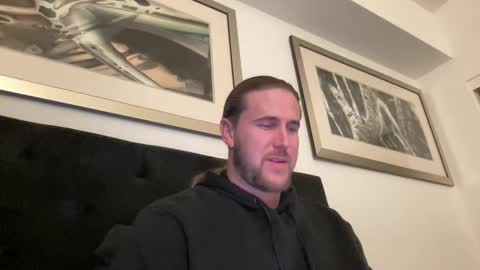 mac_drew online show from March 8, 6:09 am